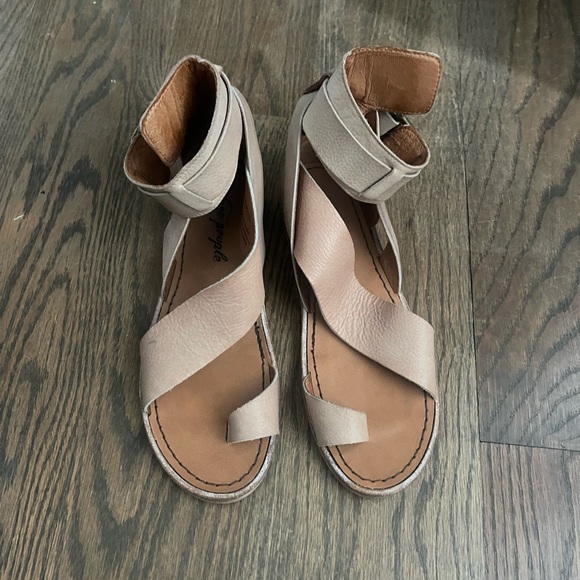 Free People Vale Boot Sandals - Picture 4 of 6